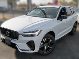 Volvo XC60 Core B5 AWD 2026 — side view