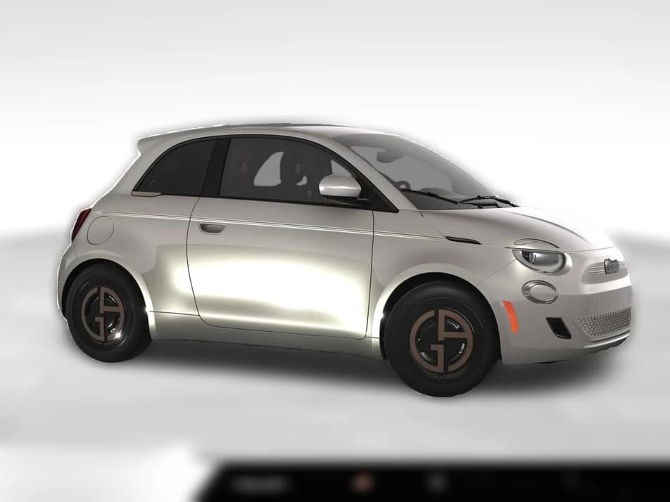 FIAT 500e Giorgio Armani FWD 2025 — side view
