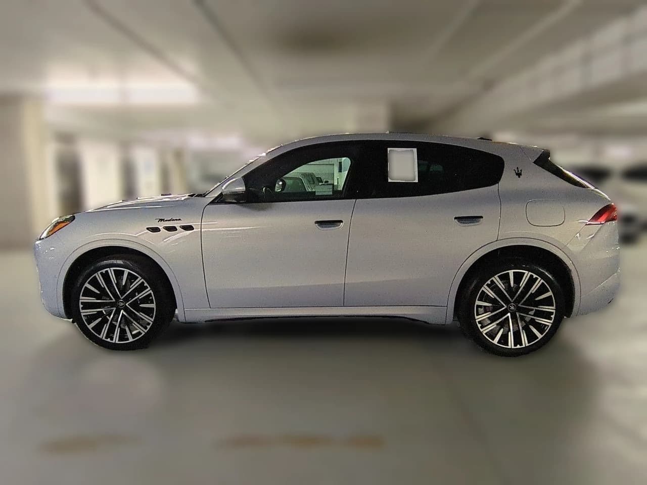 Maserati Grecale Modena AWD 2025 — side view