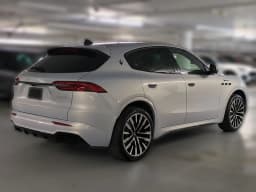 Maserati Grecale Modena AWD 2025 — side view