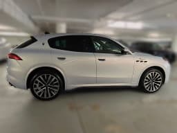 Maserati Grecale Modena AWD 2025 — side view