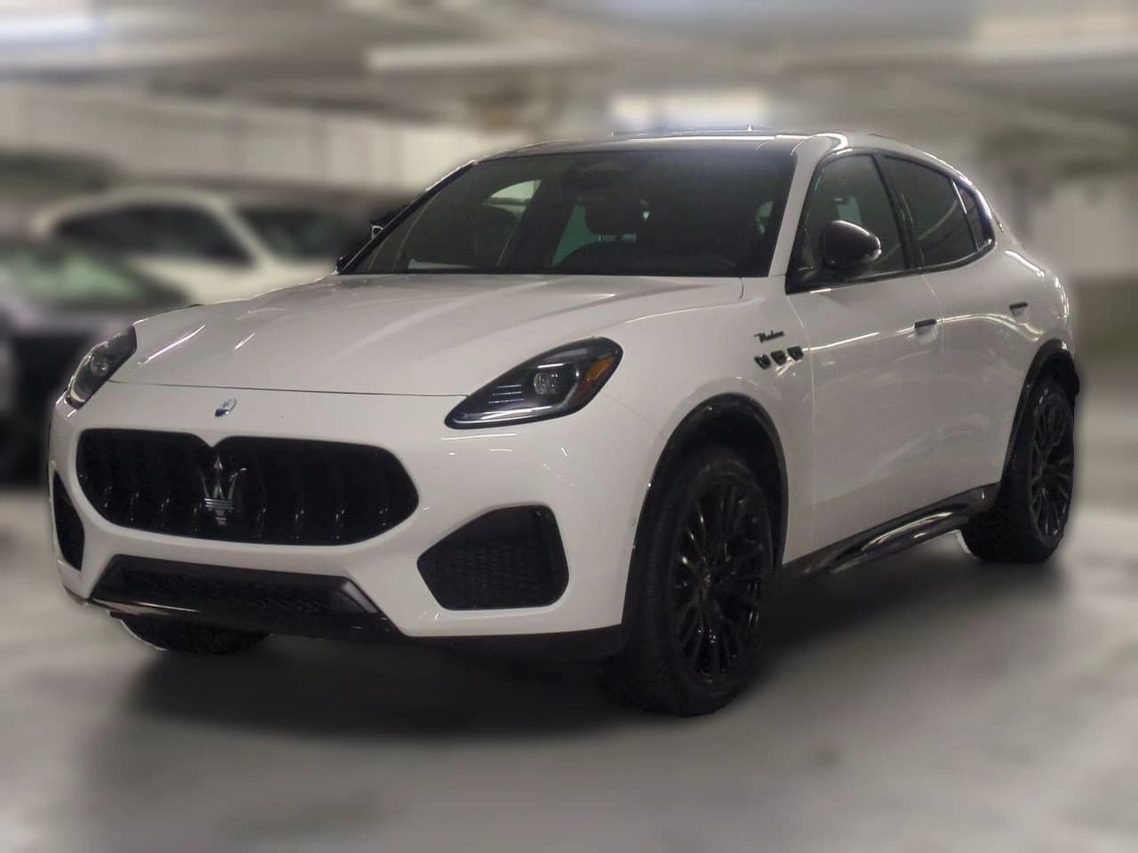 Maserati Grecale Modena AWD 2025 — side view