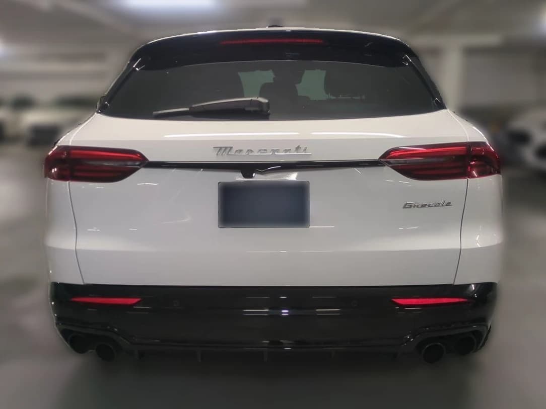 Maserati Grecale Modena AWD 2025 — side view