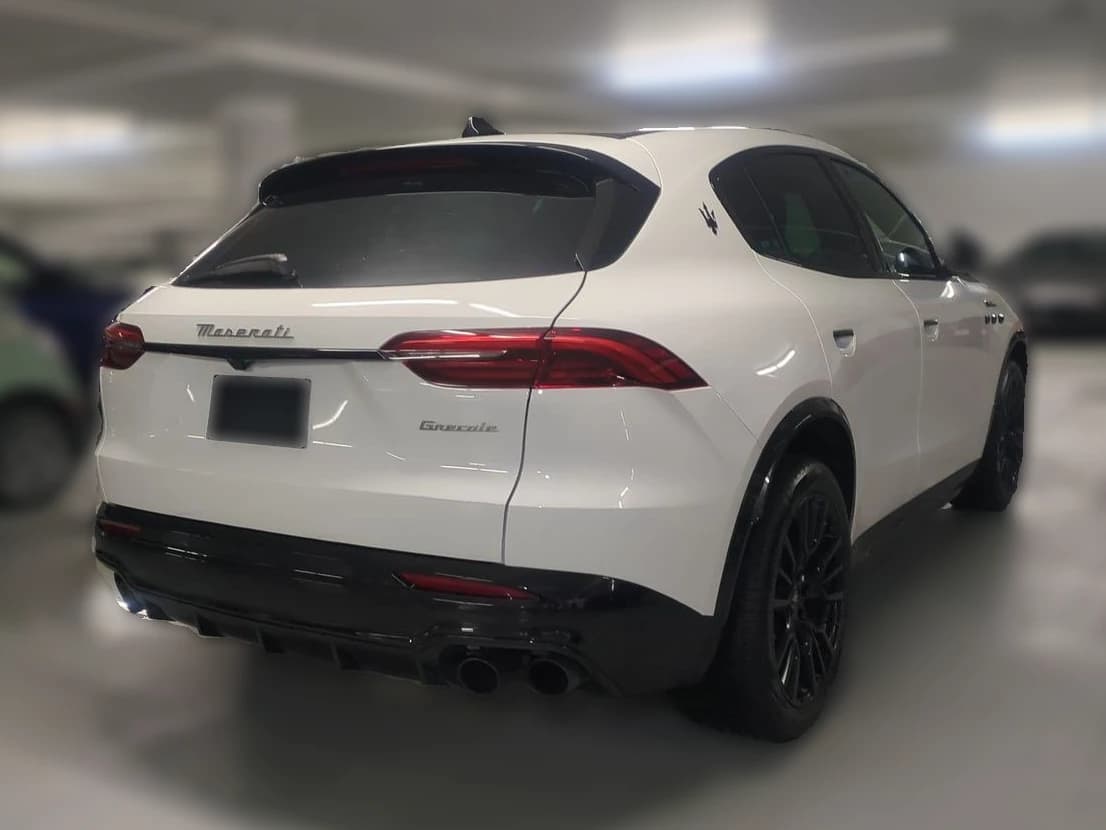 Maserati Grecale Modena AWD 2025 — side view