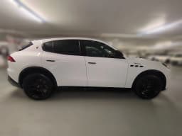 Maserati Grecale Modena AWD 2025 — side view