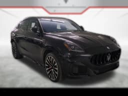 Maserati Grecale Trofeo AWD 2025 — side view