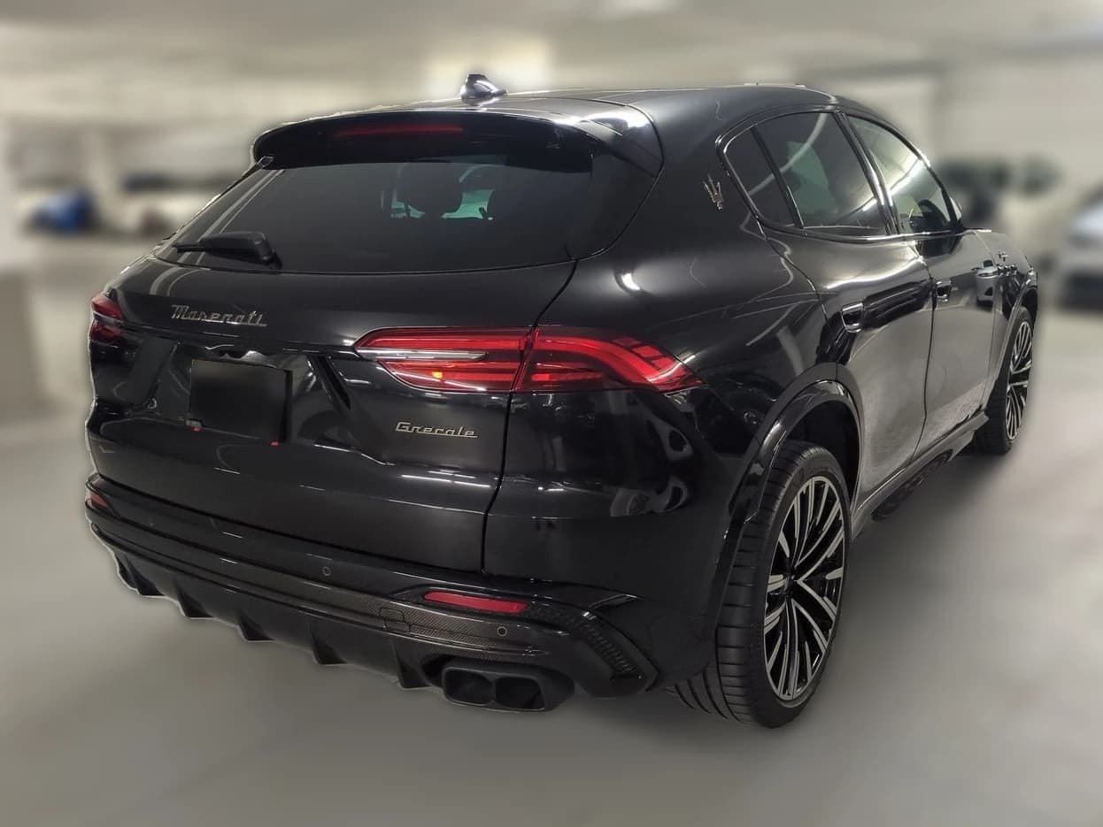 Maserati Grecale Trofeo AWD 2025 — side view