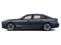 BMW 7 Series 740i xDrive Sedan 2025 — side view