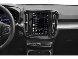 Volvo XC40 Plus B5 AWD 2026