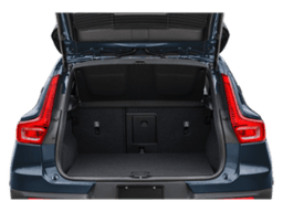 Volvo XC40 Plus B5 AWD 2026