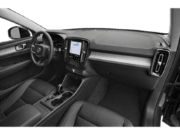 Volvo XC40 Plus B5 AWD 2026