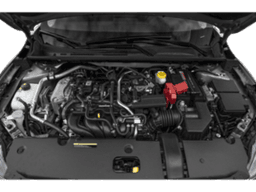 Nissan Sentra SR CVT 2025