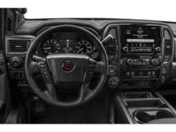 Nissan Titan 4x4 Crew Cab PRO-4X 2024