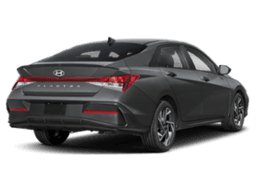 Hyundai Elantra SEL Sport IVT 2025 — rear view