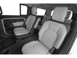 Land Rover Defender V8 130 P500 2026