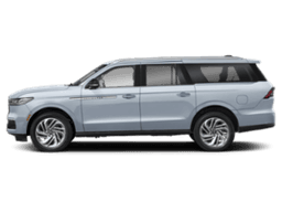 Lincoln Navigator L Premiere 4x2 2027 — side view