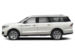 Lincoln Navigator L Premiere 4x4 2027 — side view