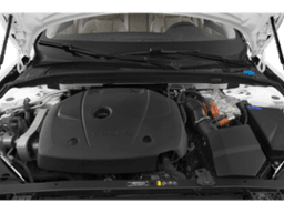 Volvo S60 Plug-In Hybrid T8 AWD Plus 2025