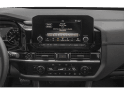 Nissan Pathfinder SV 4WD 2024