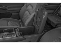 Nissan Pathfinder SV 4WD 2024