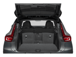 Volvo XC40 B5 AWD Plus Bright Theme 2025