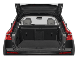Volvo XC60 B5 AWD Core 2025