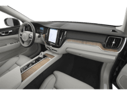 Volvo XC60 B5 AWD Core 2025