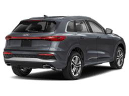 Audi Q5 Premium 2.0 TFSI quattro 2026 — rear view