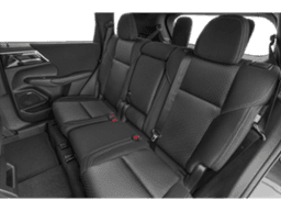 Mitsubishi Outlander ES FWD 2025