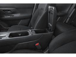 Nissan Kicks S AWD 2025