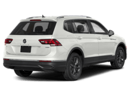 Volkswagen Tiguan SE 2.0T 4MOTION 2024 — rear view