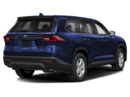 Toyota Grand Highlander LE FWD (Natl) 2026 — rear view