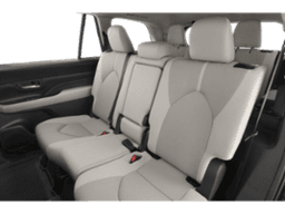Toyota Grand Highlander LE AWD (Natl) 2026