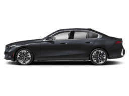 BMW 5 Series 540i xDrive Sedan 2027 — side view