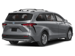 Toyota Sienna Platinum AWD 7-Passenger (Natl) 2026 — rear view