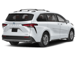 Toyota Sienna Platinum AWD 7-Passenger (Natl) 2026 — rear view