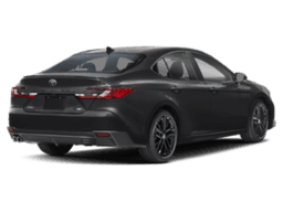 Toyota Camry SE AWD (Natl) 2026 — rear view