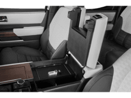 Toyota Tundra 4WD Capstone Hybrid CrewMax 5.5' Bed (Natl) 2026