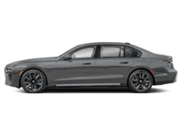 BMW 7 Series 750e xDrive Plug-In Hybrid 2026 — side view