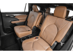 Toyota Highlander Platinum AWD (Natl) 2026