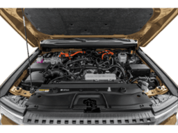 Toyota Land Cruiser Base 4WD (Natl) 2026