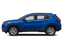 Jeep Compass Latitude 4x4 2024 — side view