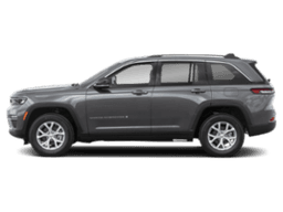 Jeep Grand Cherokee Laredo X 4x4 2024 — side view