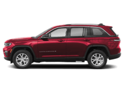 Jeep Grand Cherokee Limited 4x4 2024 — side view