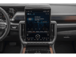GMC Yukon XL Denali 4WD 4dr 2027