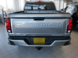 Chevrolet Colorado 2WD Crew Cab LT 2024 — rear view