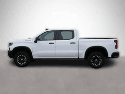 Chevrolet Silverado 1500 4WD Crew Cab 147" ZR2 2024 — side view