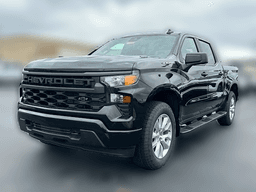 Chevrolet Silverado 1500 2WD Crew Cab 147" Custom 2025 — front view