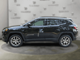 Jeep Compass Latitude Lux 2024 — side view