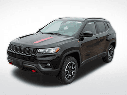 Jeep Compass Trailhawk 4x4 2024 — front view